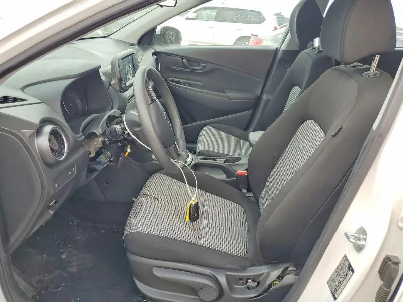 2021 HYUNDAI KONA SE  