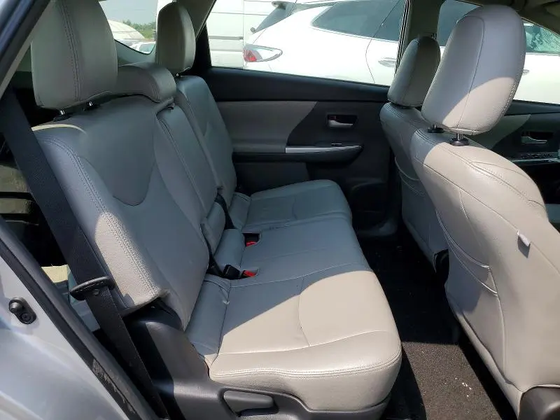 2014 TOYOTA PRIUS V TWO  