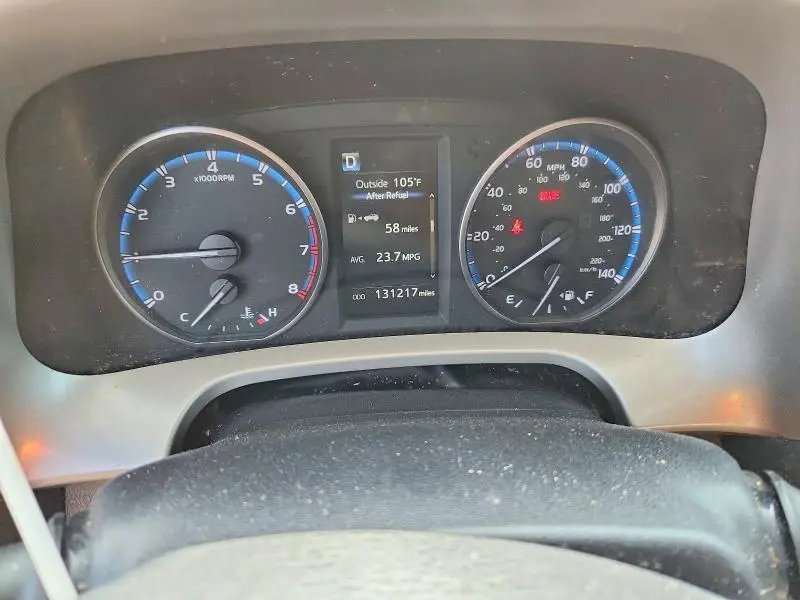2018 TOYOTA RAV4 LE  