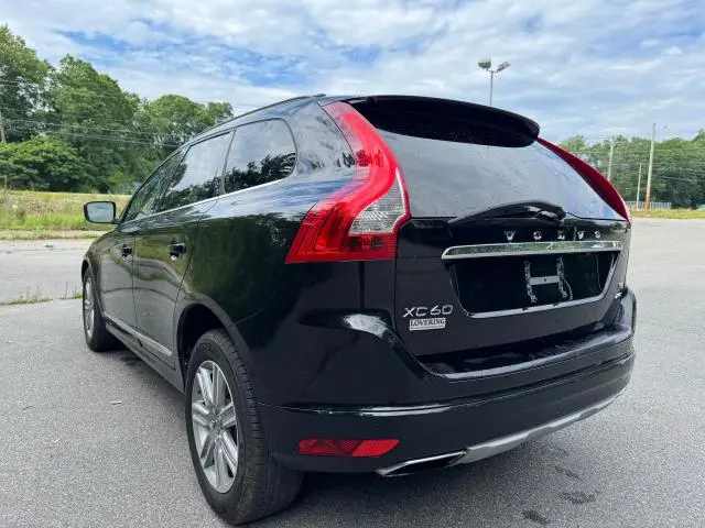 2017 VOLVO XC60 T5 INSCRIPTION  