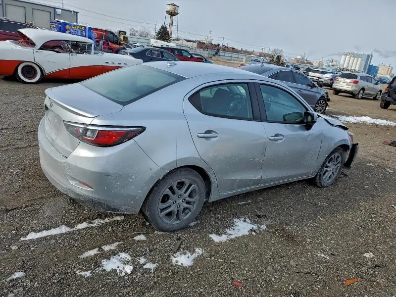 2019 TOYOTA YARIS   