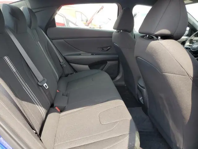 2025 HYUNDAI ELANTRA BLUE  