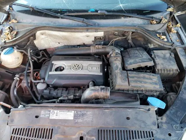 2011 VOLKSWAGEN TIGUAN S  