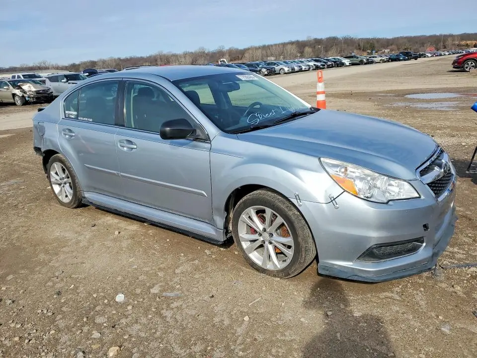 2013 SUBARU LEGACY 2.5I  