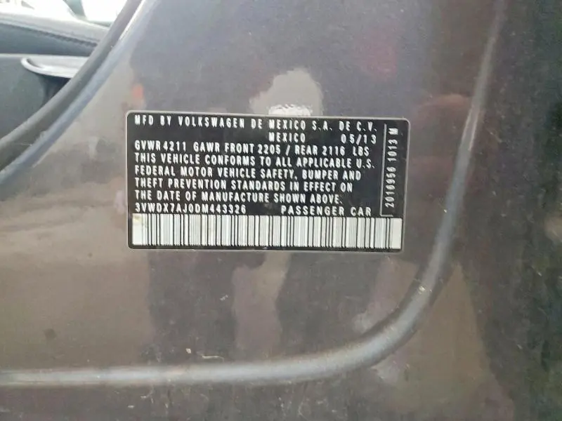 2013 VOLKSWAGEN JETTA SE  