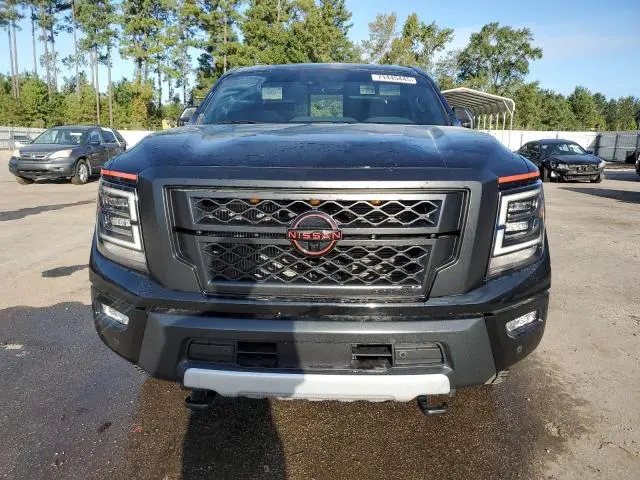 2024 NISSAN TITAN XD SV  