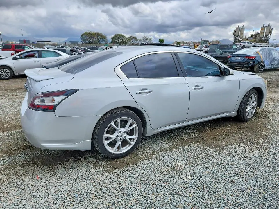 2013 NISSAN MAXIMA S  