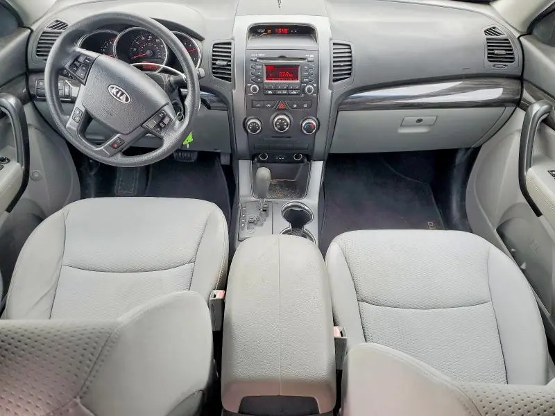 2011 KIA SORENTO LX  