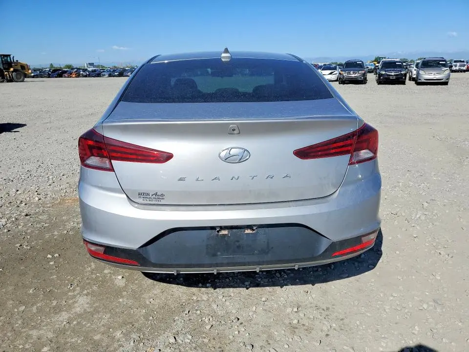 2020 HYUNDAI ELANTRA SEL  