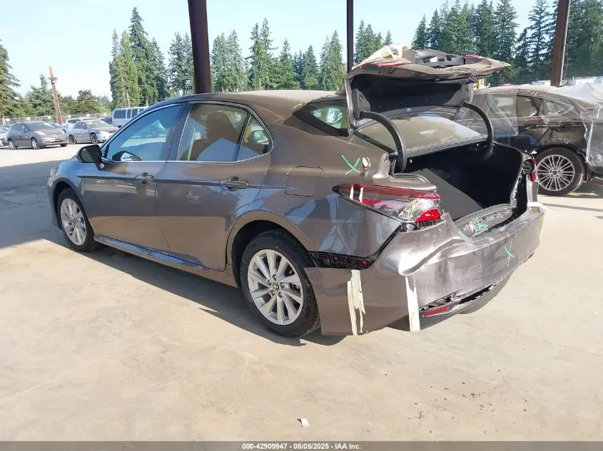 2022 TOYOTA CAMRY LE AWD