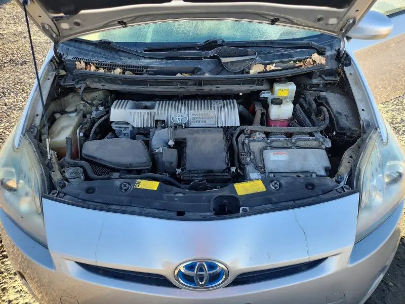 2011 TOYOTA PRIUS THREE  