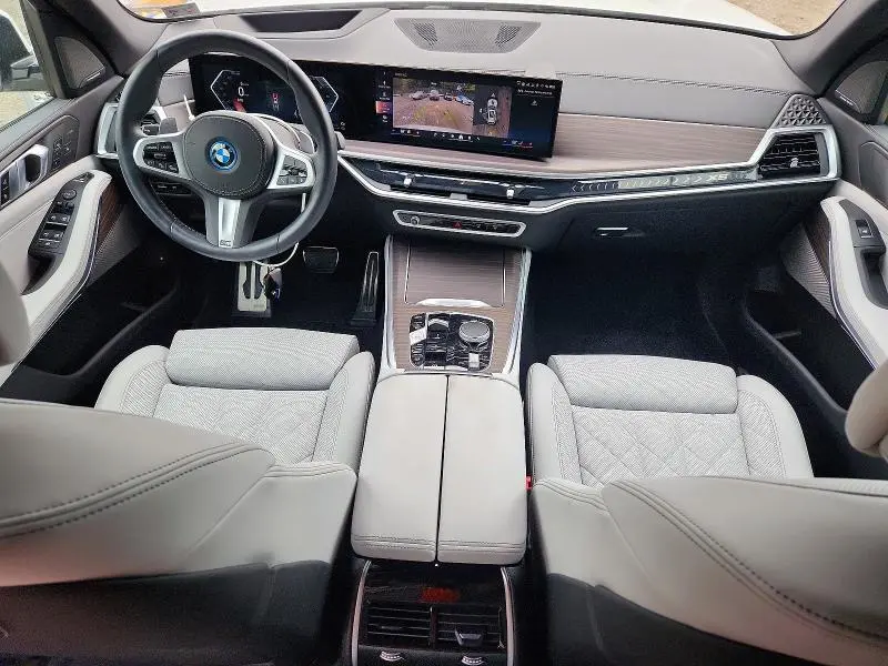 2024 BMW X5 XDRIVE50E  