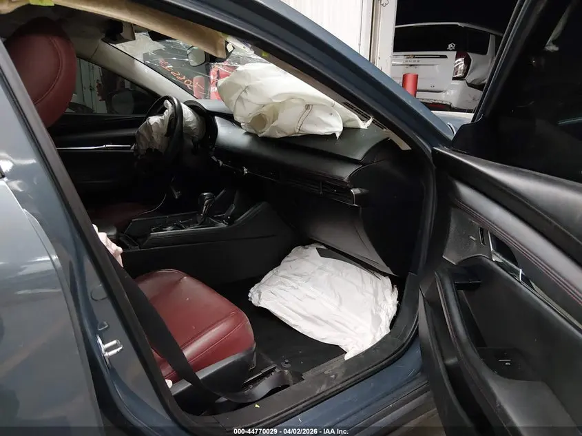 2023 MAZDA MAZDA3  