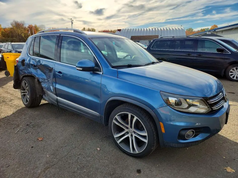 2017 VOLKSWAGEN TIGUAN SEL  