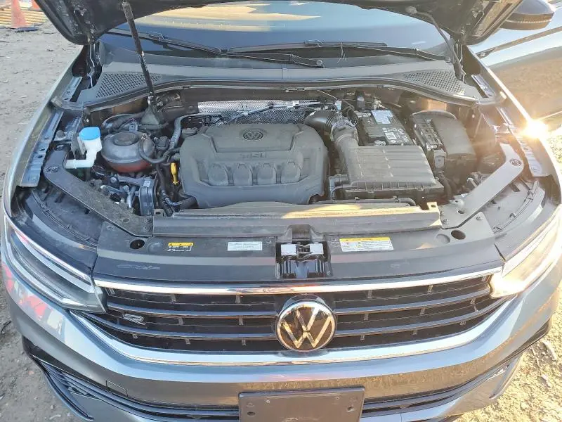 2024 VOLKSWAGEN TIGUAN SE R-LINE BLACK  