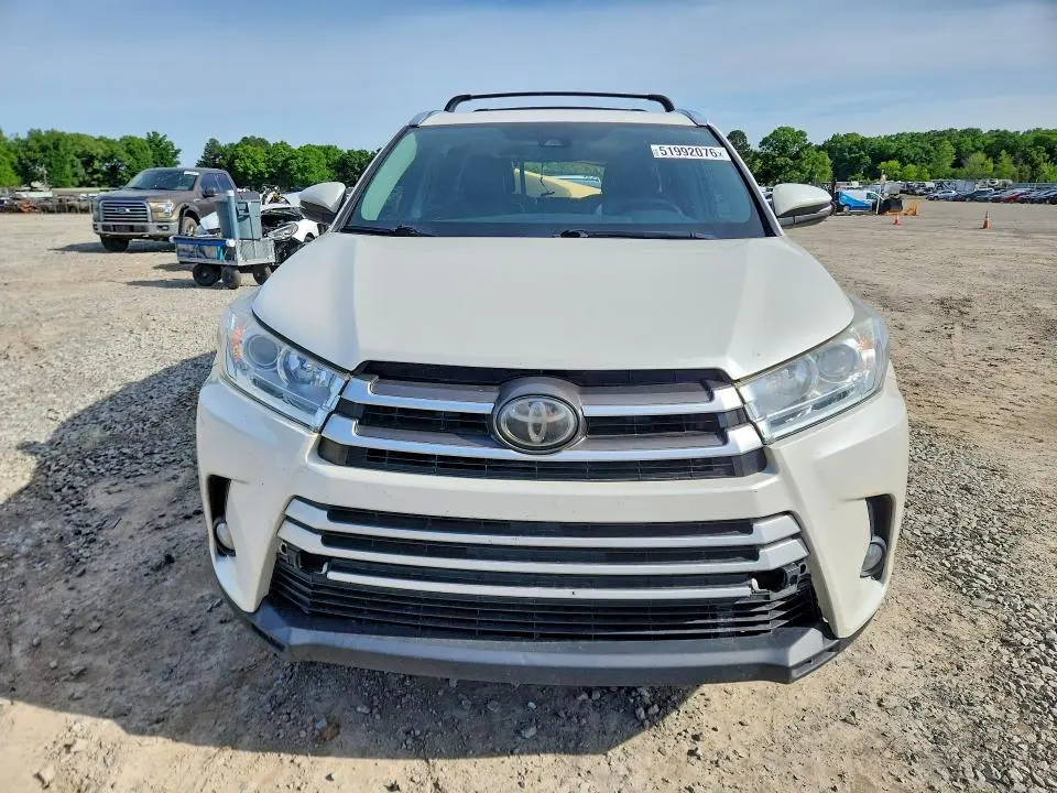 2018 TOYOTA HIGHLANDER XLE  