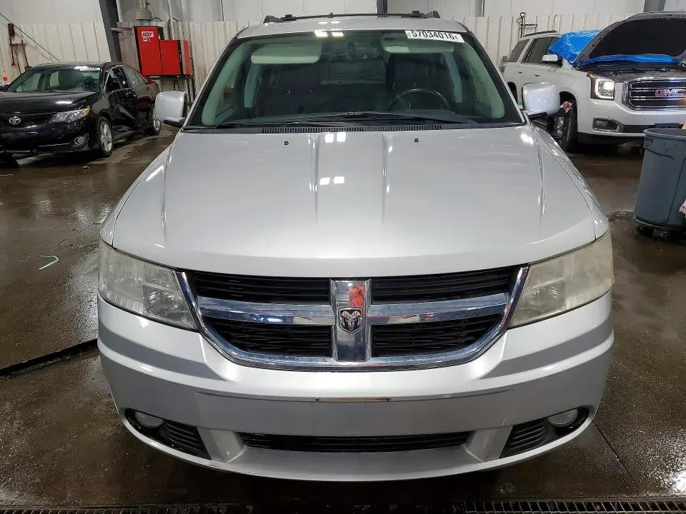 2010 DODGE JOURNEY SXT  