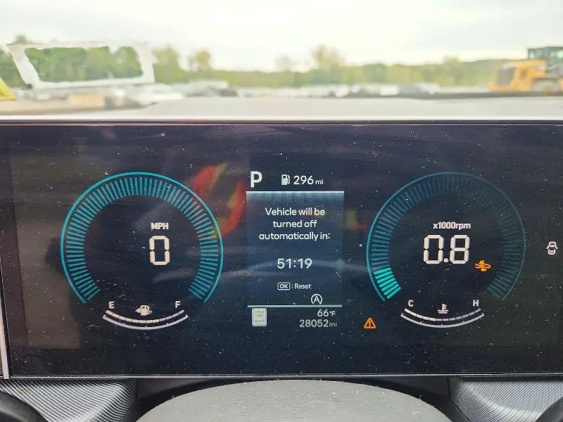 2025 HYUNDAI SONATA SE  