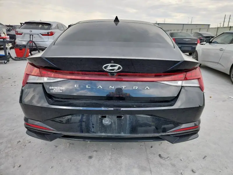 2021 HYUNDAI ELANTRA SEL  