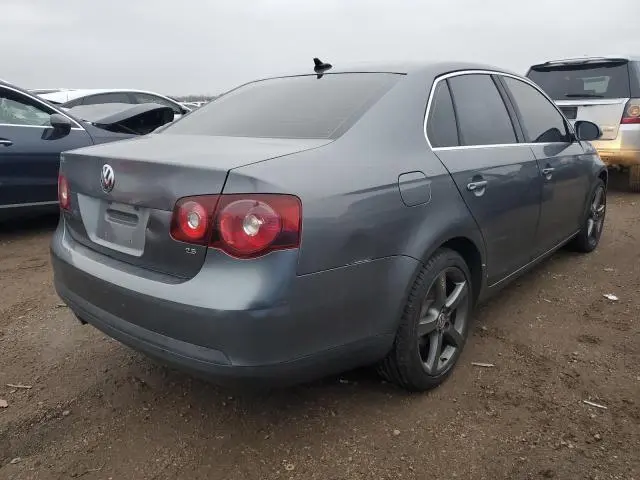 2010 VOLKSWAGEN JETTA SE  