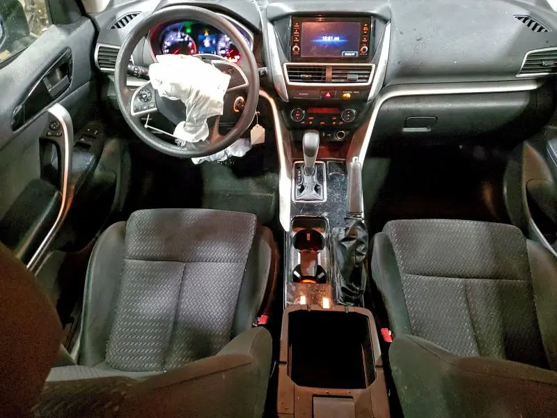 2020 MITSUBISHI ECLIPSE CROSS ES  