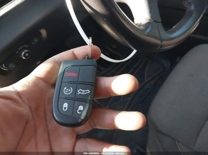 2020 CHEVROLET TRAVERSE FWD LT CLOTH