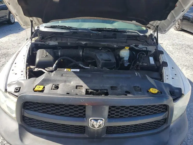 2014 RAM 1500 ST  