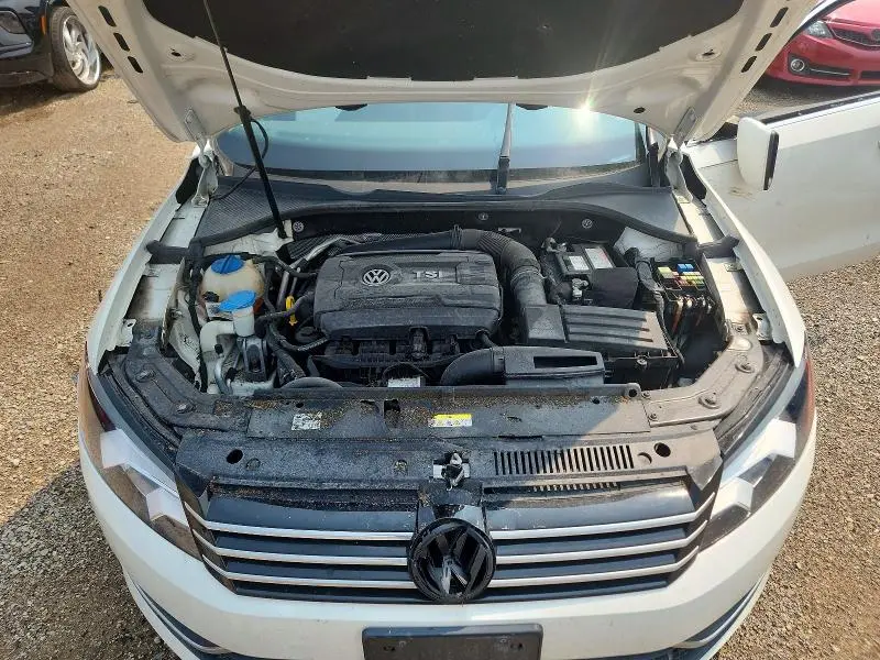 2014 VOLKSWAGEN PASSAT SE  