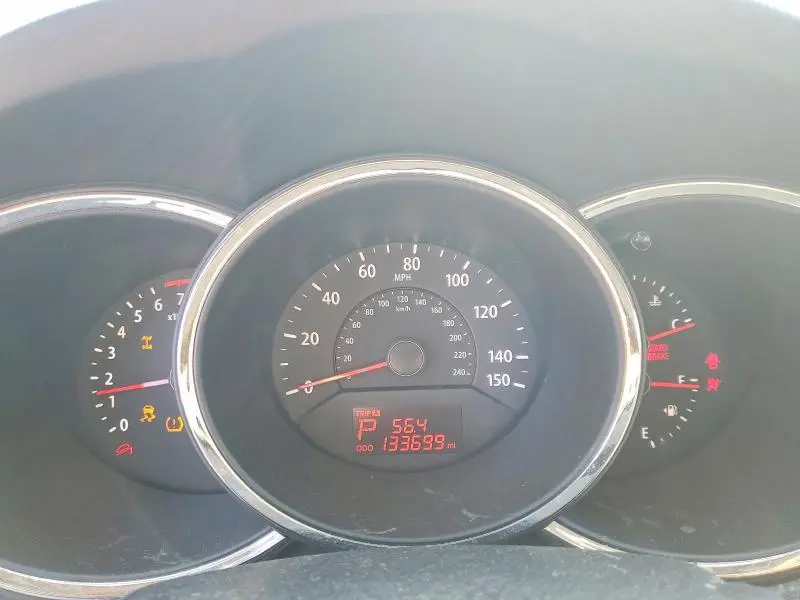 2012 KIA SORENTO LX  