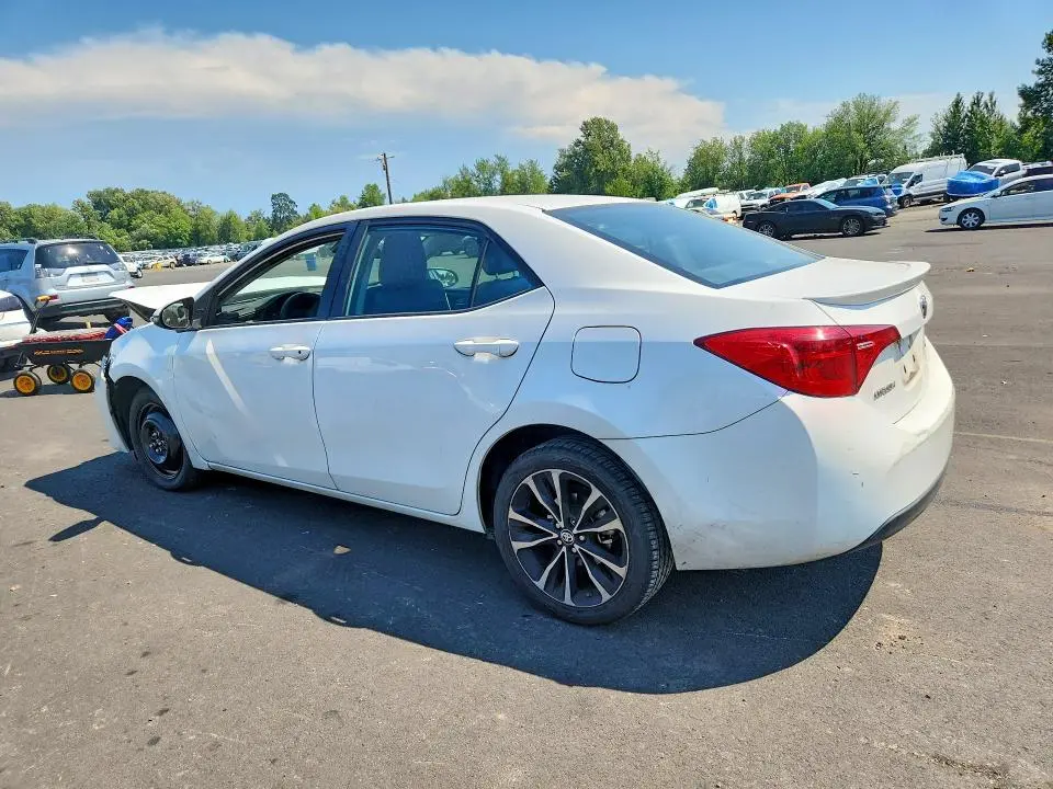 2017 TOYOTA COROLLA SE  