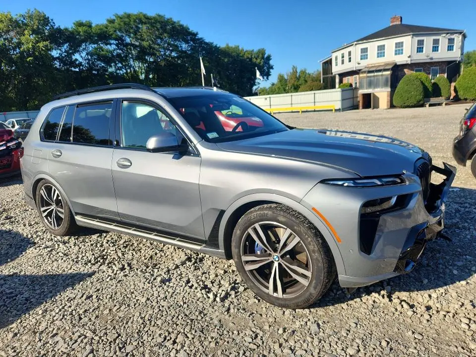 2025 BMW X7 XDRIVE40I  