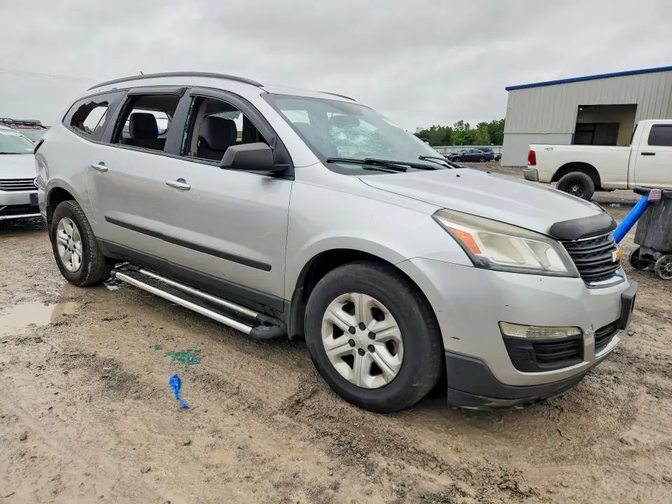 2014 CHEVROLET TRAVERSE LS  