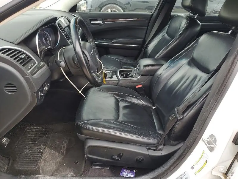 2017 CHRYSLER 300 LIMITED  