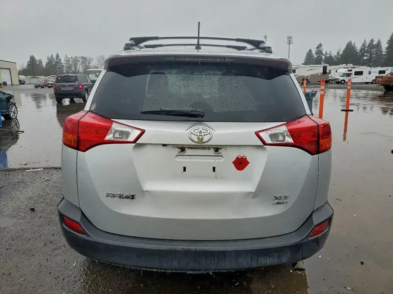 2013 TOYOTA RAV4 XLE  