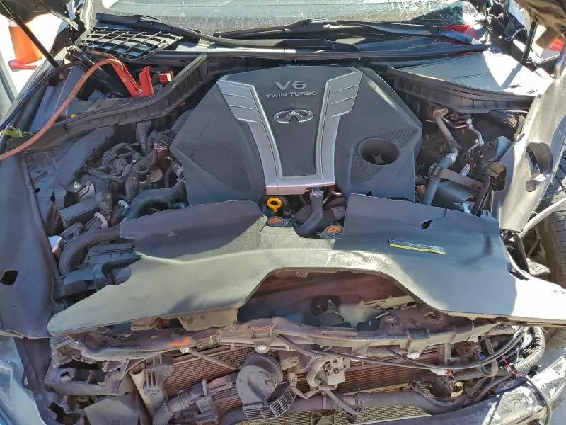 2018 INFINITI Q50 LUXE  