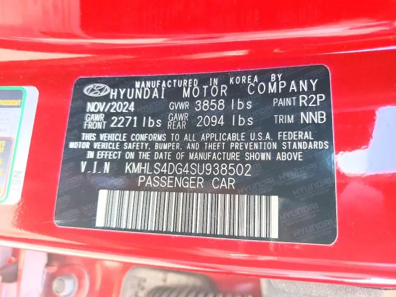 2025 HYUNDAI ELANTRA   