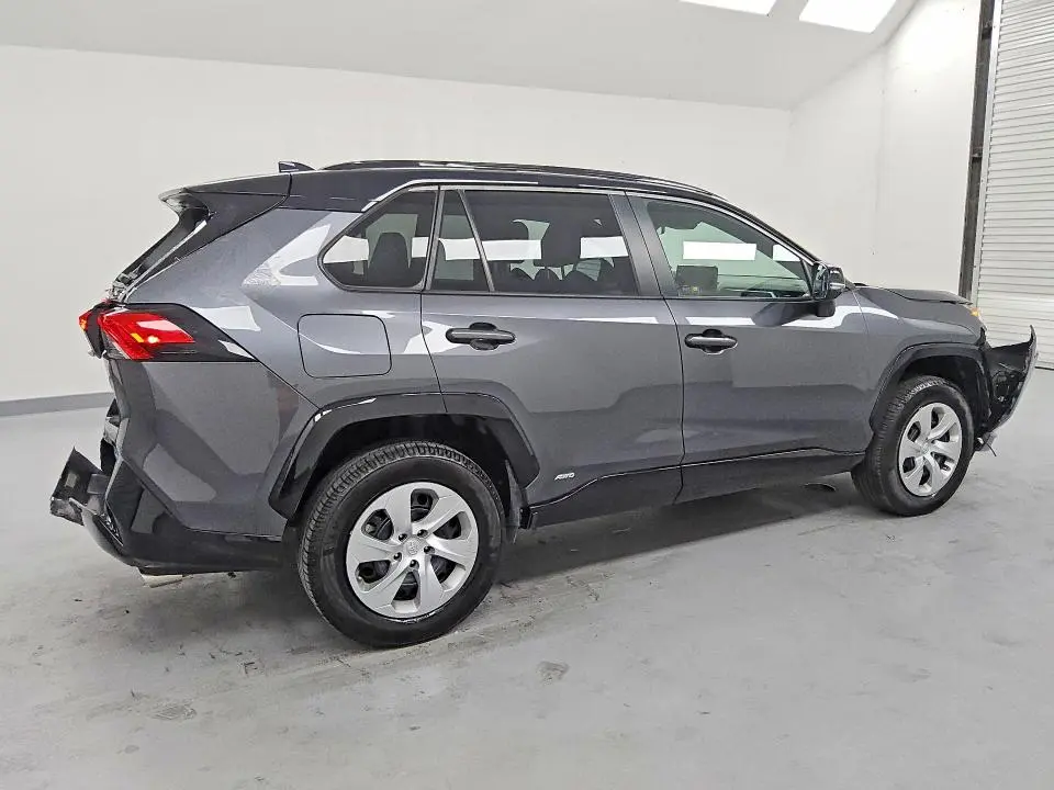 2025 TOYOTA RAV4 XSE  