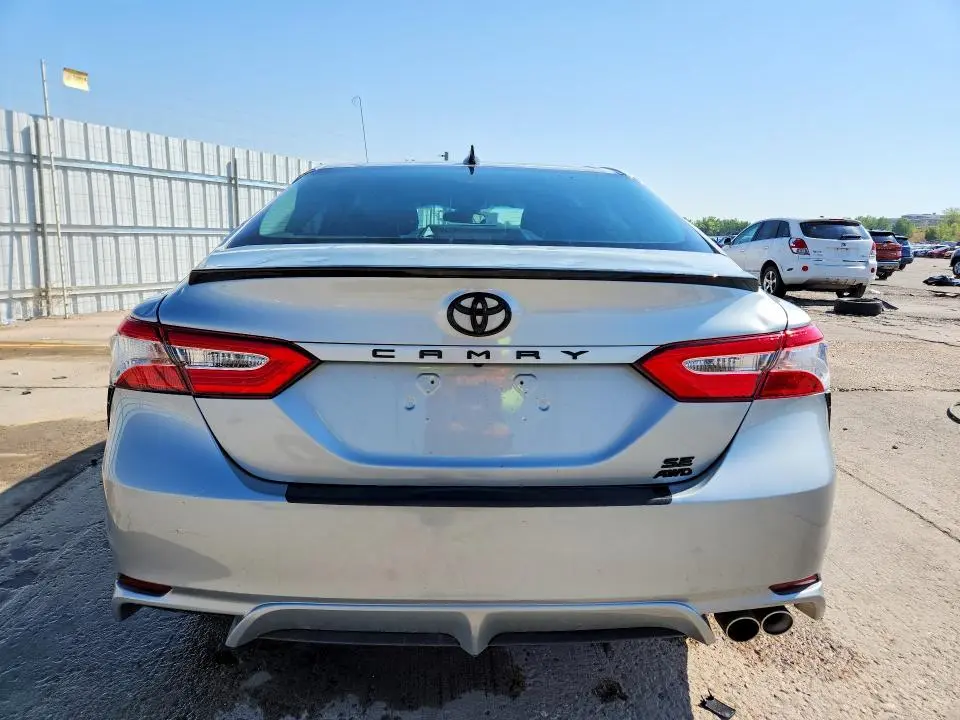 2020 TOYOTA CAMRY SE NIGHTSHADE  