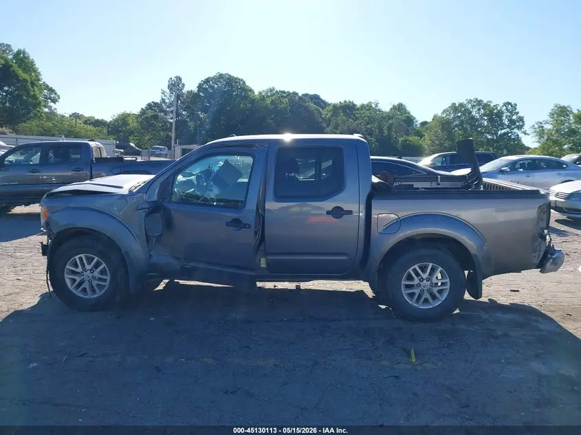 2017 NISSAN FRONTIER SV