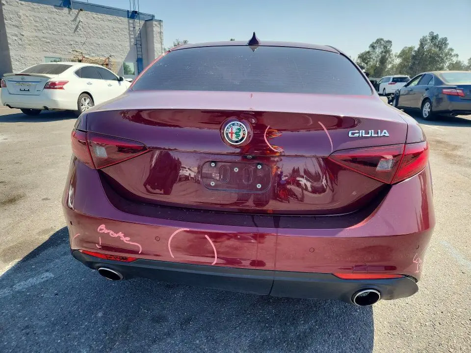 2017 ALFA ROMEO GIULIA   