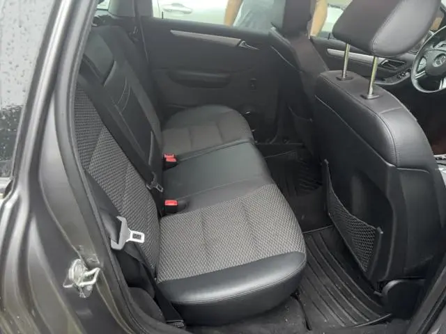 2011 MERCEDES-BENZ B200 T  