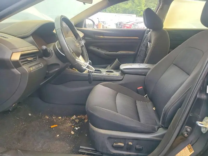 2023 NISSAN ALTIMA SV  