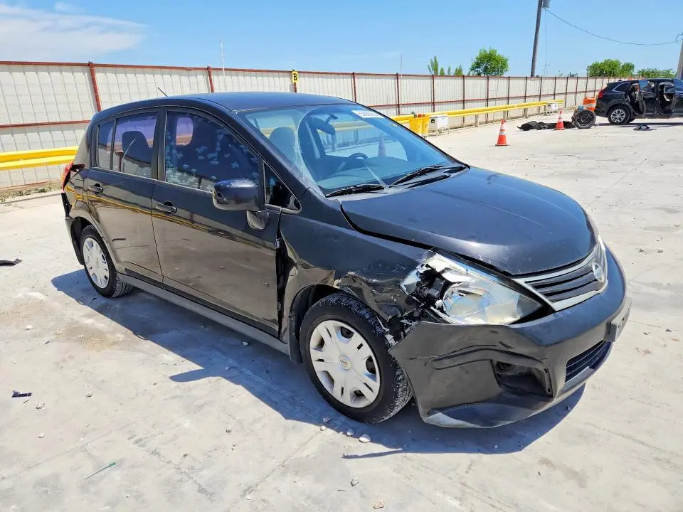2011 NISSAN VERSA 1.8 S  