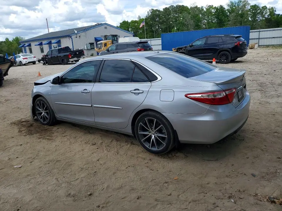 2015 TOYOTA CAMRY XSE  