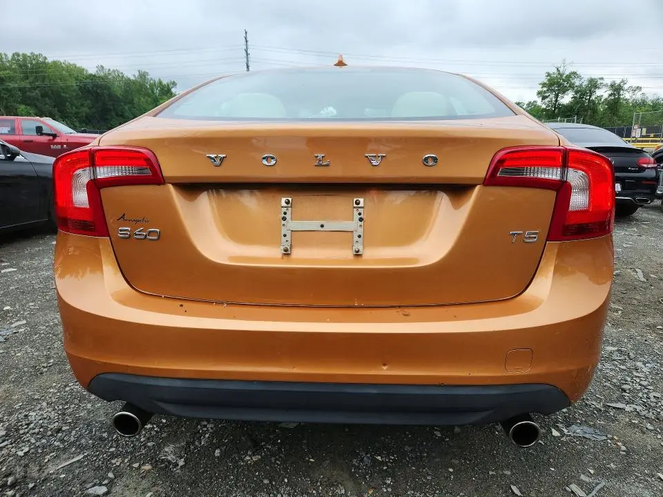 2013 VOLVO S60 T5  