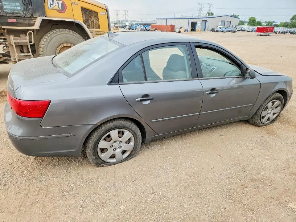 2010 HYUNDAI SONATA GLS  
