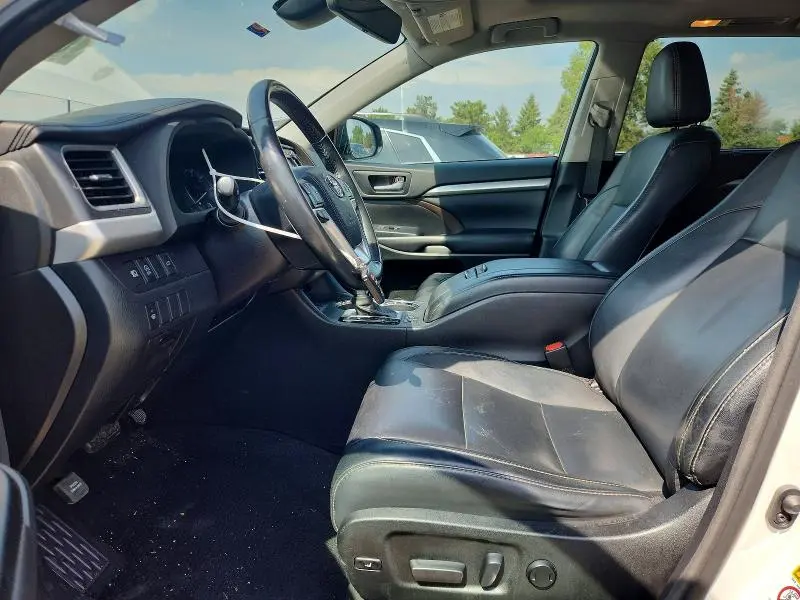 2017 TOYOTA HIGHLANDER XLE  