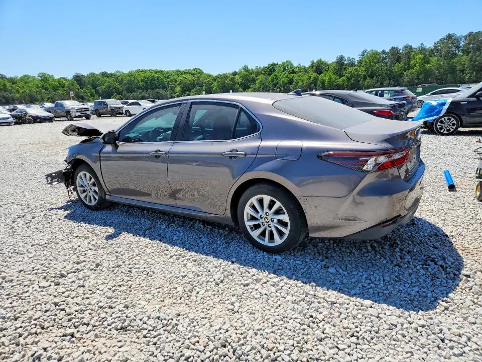 2021 TOYOTA CAMRY LE  