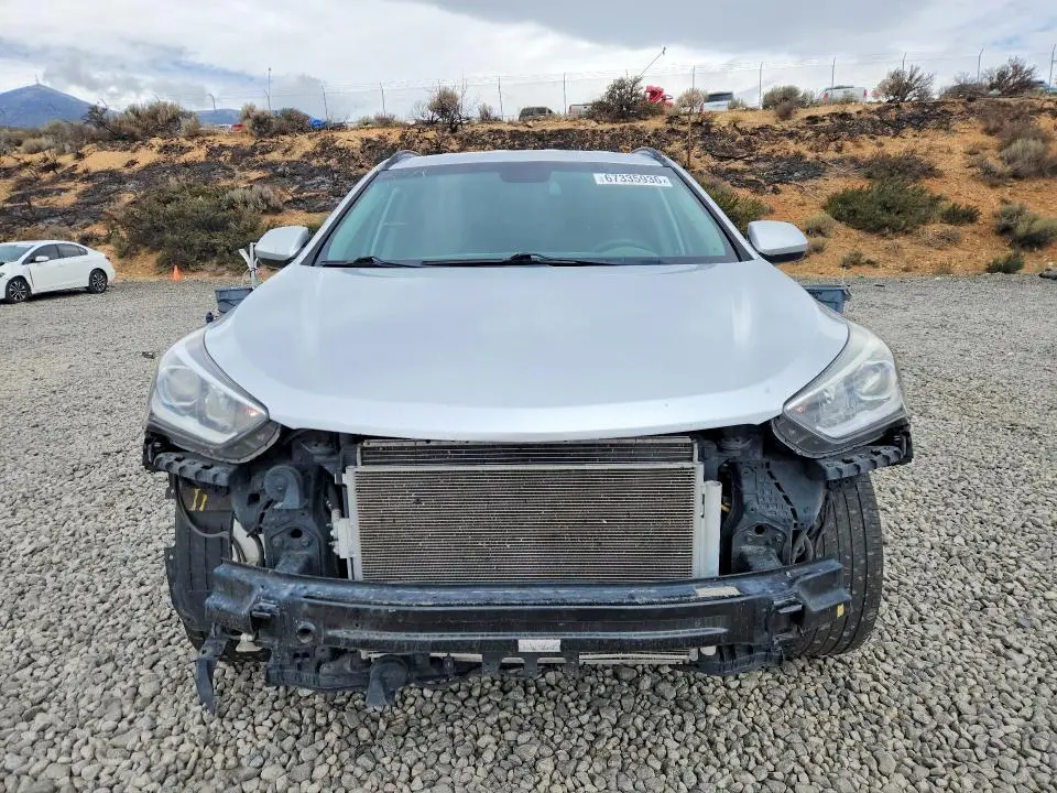 2017 HYUNDAI SANTA FE SE  