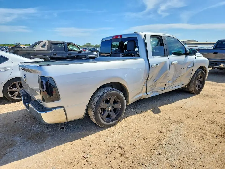 2012 DODGE RAM 1500 SLT  